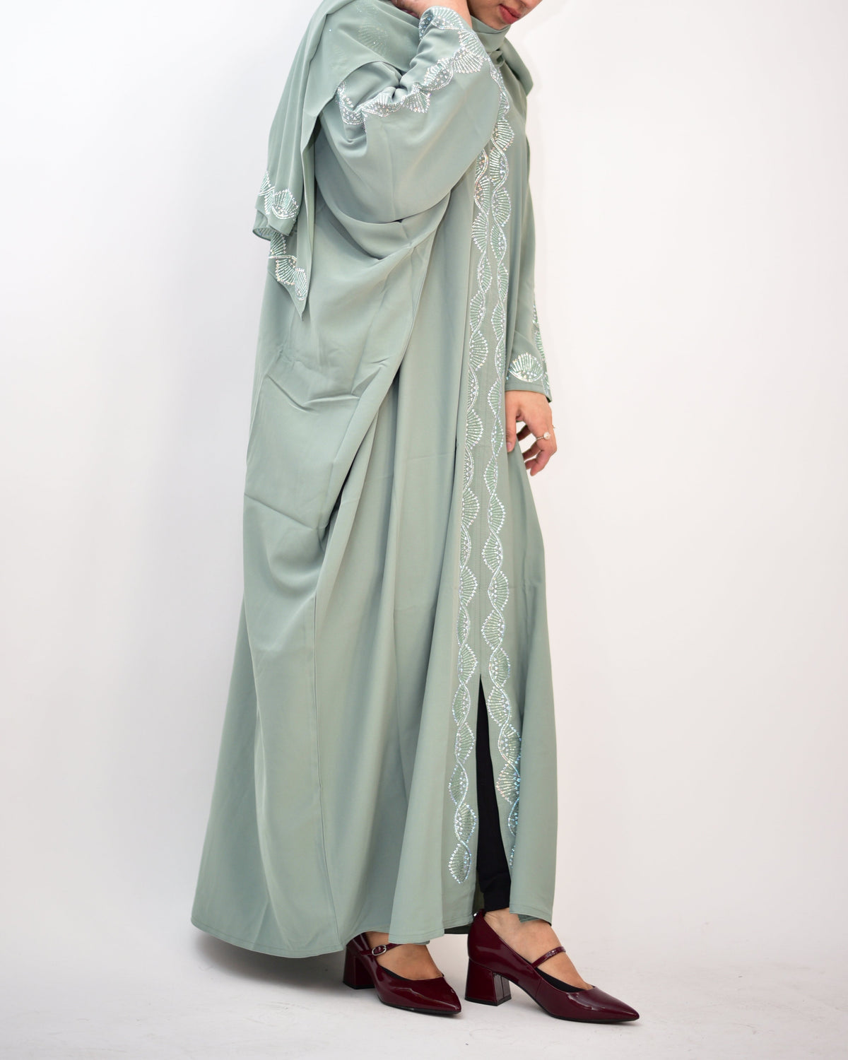 Poka Fabric Abaya – Butterfly Style