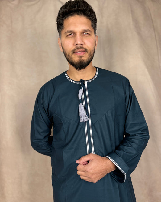 Classic Omani Style Thobe – Green with Black Tassel