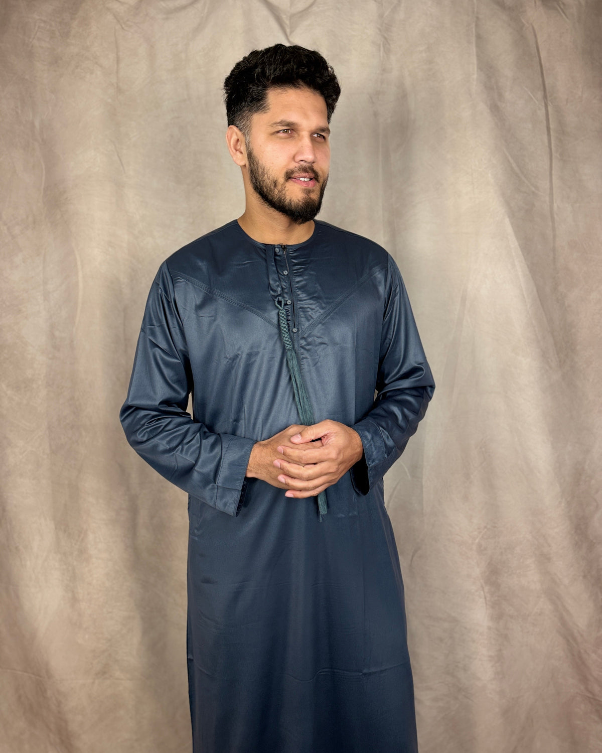 Emaar Thobe – Blue with Tassel