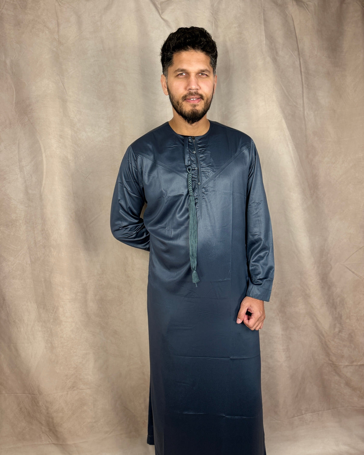 Emaar Thobe – Blue with Tassel